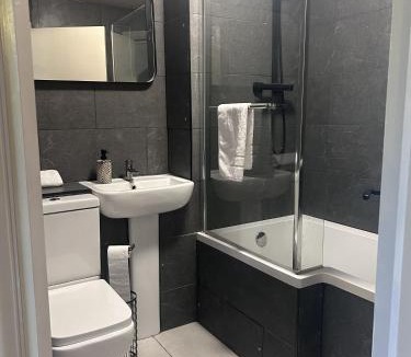 Betchworth Hotel | The Red Lion & Cellar Room, Betchworth