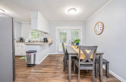 Westover House | The Reilly Road Ranch Perfect for a family of 6!