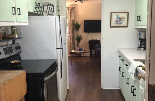 Greensboro House | "The Right Spot"- cheerful house in an ideal location