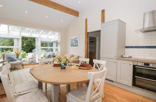 Alresford Cabin | The Roost, Alresford