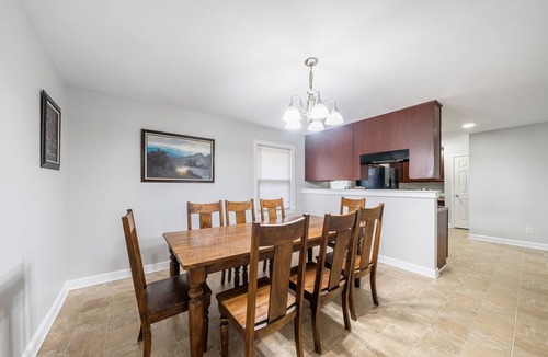 Southeast Raleigh House | The Sanctuary Downtown >5mi to Downtown & Union Park