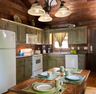 Topton House | The Sassafras Breeze