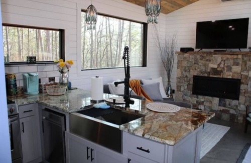 Morganton Ski Chalet | The Shack at Shortoff.in the heart of hiking, biking and boating.