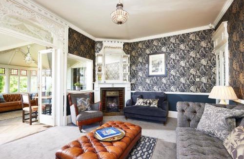 Scarborough City Centre House | The Spa Chalet Scarborough Hot tub, pool, gym, beach location