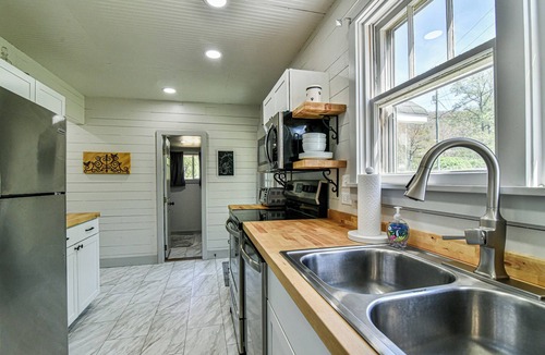 Swannanoa House | The Spruce House Cozy Home in Swannanoa