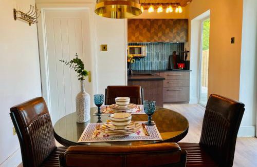 Llannon House | The Stables Hideaway