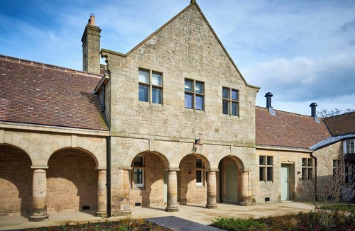 Walwick Cottage | The Stallion