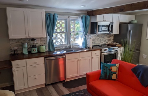 Brevard Hotel | The Sunset Motel