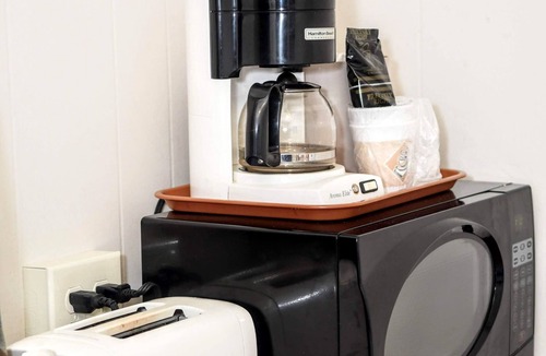 Brevard Hotel | The Sunset Motel