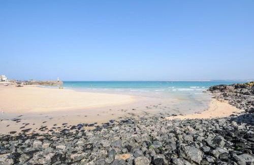 St Ives House | The Tide House