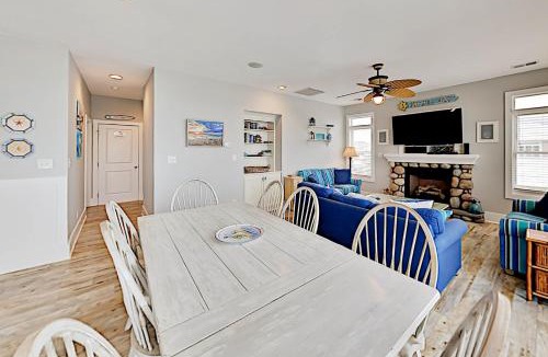 Ocean Isle Beach House | The Tiki Hut