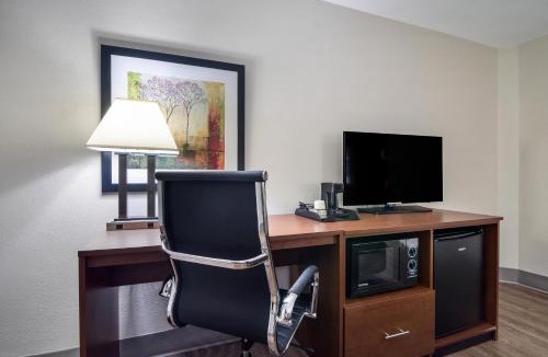 High Point Hotel | The Townhouse Inn