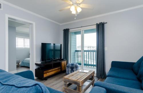 North Carolina Coast House | The Turquoise Jay by Bryant Real Estate