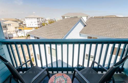 North Carolina Coast House | The Turquoise Jay by Bryant Real Estate