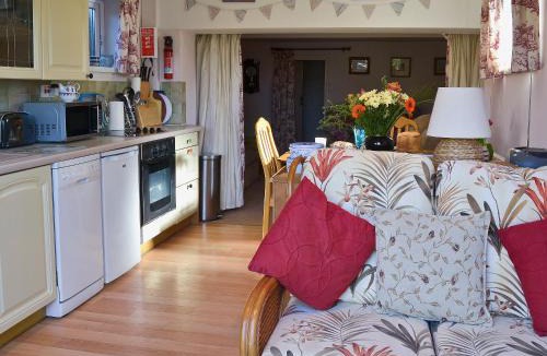 Bacton House | The Warren