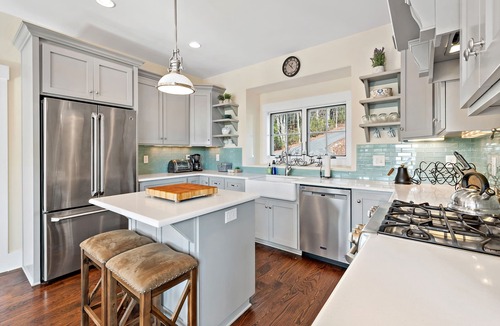 Nebo House | The Waterman | Lakefront Luxury with Hot Tub & Dock!