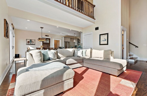 Nebo House | The Waterman | Lakefront Luxury with Hot Tub & Dock!