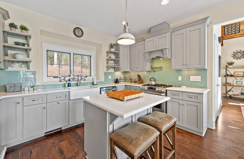 Nebo House | The Waterman | Lakefront Luxury with Hot Tub & Dock!