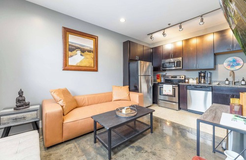 Roanoke Apartment | The West End Flats