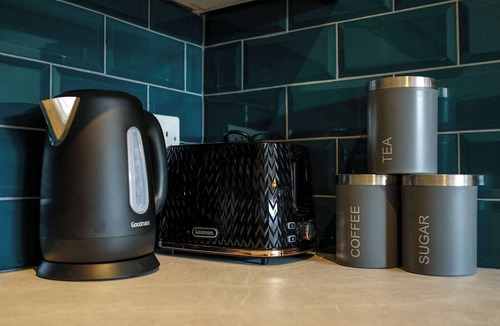 Bradley Stoke Apartment | The Willow - Studio A