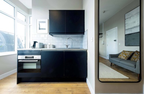 Bradley Stoke Apartment | The Willow Studios - Flat 2