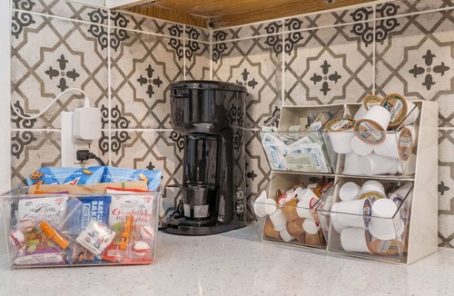 Wilmington Historic District Apartment | The Wright Room Historic & Downtown 4-minute Walk to Riverwalk VI.