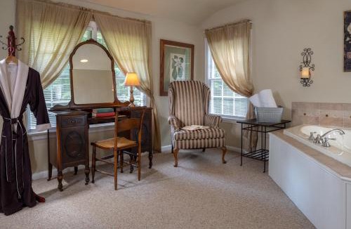 Waynesville Bed & Breakfast | The Yellow House on Plott Creek