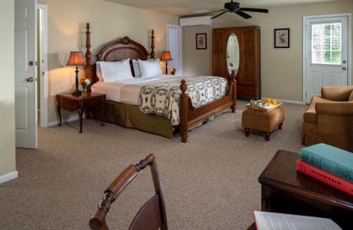 Waynesville Bed & Breakfast | The Yellow House on Plott Creek