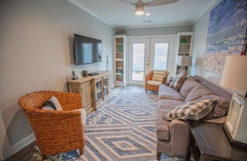 Holden Beach House | Three Girls - Oceanfront in Private Gated Community!