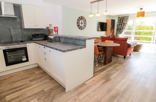 Newton by the Sea Cottage | THRIFT LODGE, pet friendly, character holiday cottage in Embleton