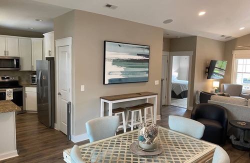Tranquil Harbour House | TidalTown 𓇼 Golf Cart +Pool + .8 Mi. To Beach