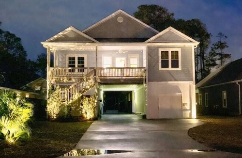 Tranquil Harbour House | TidalTown 𓇼 Golf Cart +Pool + .8 Mi. To Beach