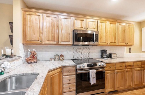 Foscoe Condo | Timbers I-1- Mountain Condo, Gated Resort, Indoor/Outdoor Pools and Hot Tub, Fitness Area, Fishin.