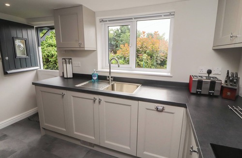 Warton Cottage | TIMEKEEPER'S COTTAGE, pet friendly, with open fire in Carnforth