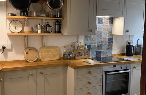 Lower Boscaswell Cottage | Tin Miner's Cottage by the coast