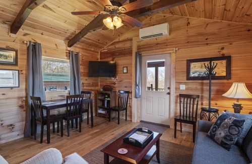 Tryon Cabin | Tiny Cabin 2- Near Tryon Equestrian Center