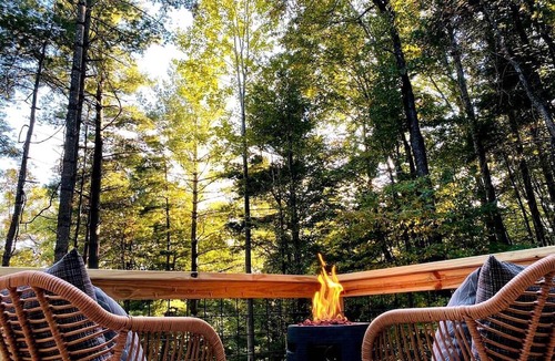Todd Cabin | Tiny Luxe Living: Todd, NC Retreat with Hot Tub and Breathtaking Deck Views