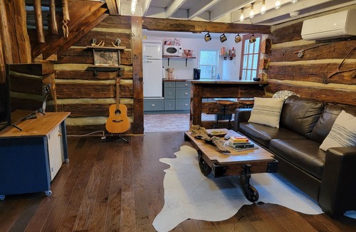 Westfield Cabin | Tobacco barn cabin with trails, fishing and hiking