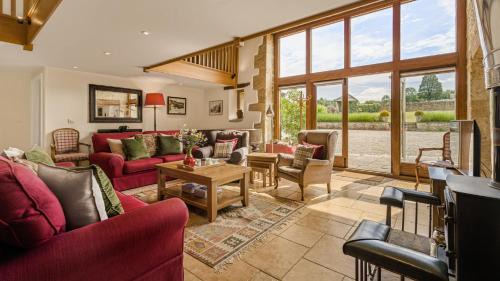 Andoversford House | Tom's Barn