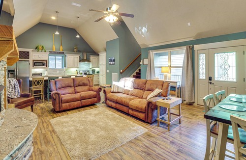 Smithville House | 'Tookies Retreat' Walk to Mairina! Home w/Hot Tub