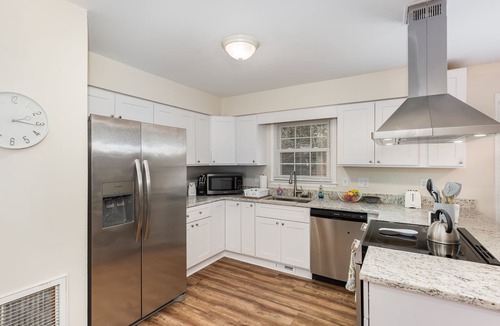Northeast Raleigh House | Top convenience for Work or Play in Raleigh. Pet friendly 3 bdrm 2 ba