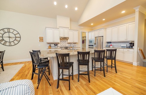 Macon House | Top Rated Luxury 8-bedroom house with Best Boathouse on Lake Gaston.