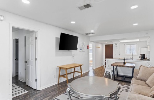 Wilmington Condo | Top-Rated Wilmington Oasis: Spacious, Pet-Friendly, Pool, Perfect Location!