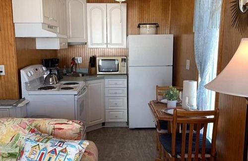 Sneads Ferry Condo | Topsail Reef 202 - Ocean Bliss w/Beach Access!