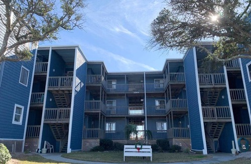Sneads Ferry Condo | Topsail Reef 202 - Ocean Bliss w/Beach Access!