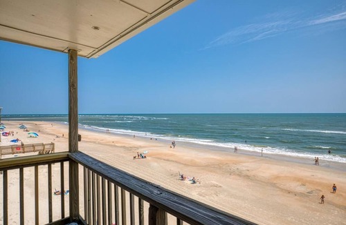 Sneads Ferry Condo | Topsail Reef 315 | Oceanfront Condo | Sleeps 4