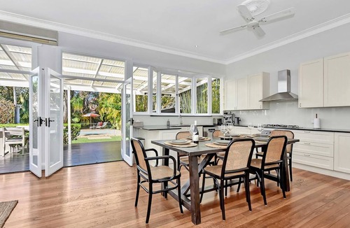 Merewether House | Tosca Elegant Merewether Beach House with Pool
