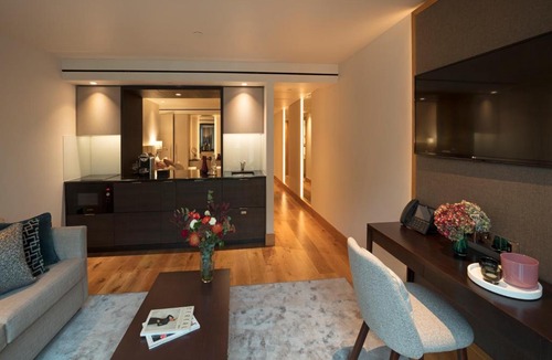 Tower Hill Hotel | Tower Suites by Blue Orchid