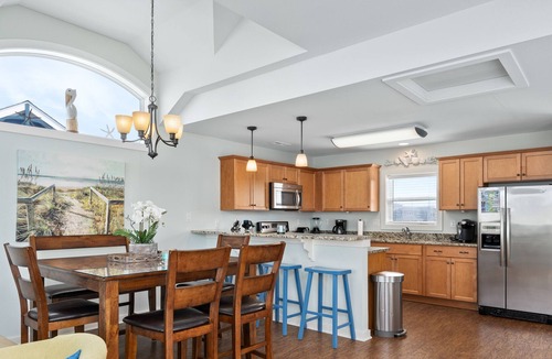 Whalehead Beach House | Towering beach house with a private hot tub, pool, WiFi, & washer/dryer