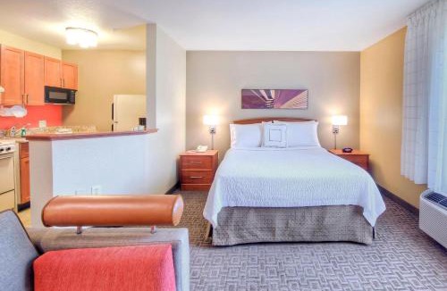 Cary Hotel | TownePlace Suites Raleigh Cary/Weston Parkway
